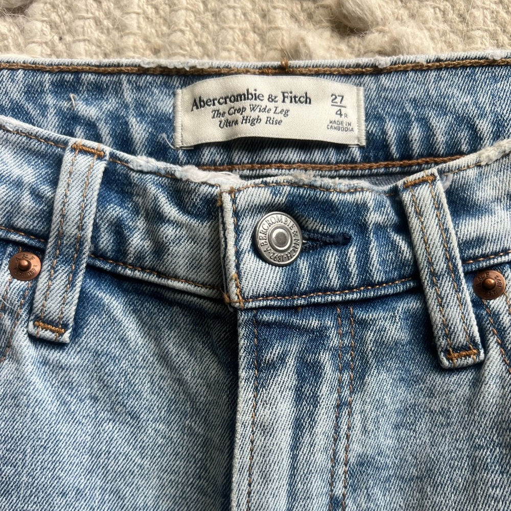 Abercrombie wide leg Jeans